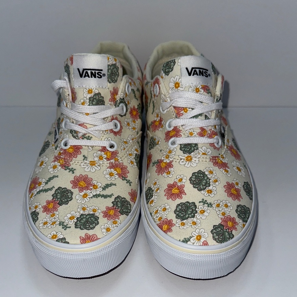 Vans Cream Floral Print Sneakers (brand new)